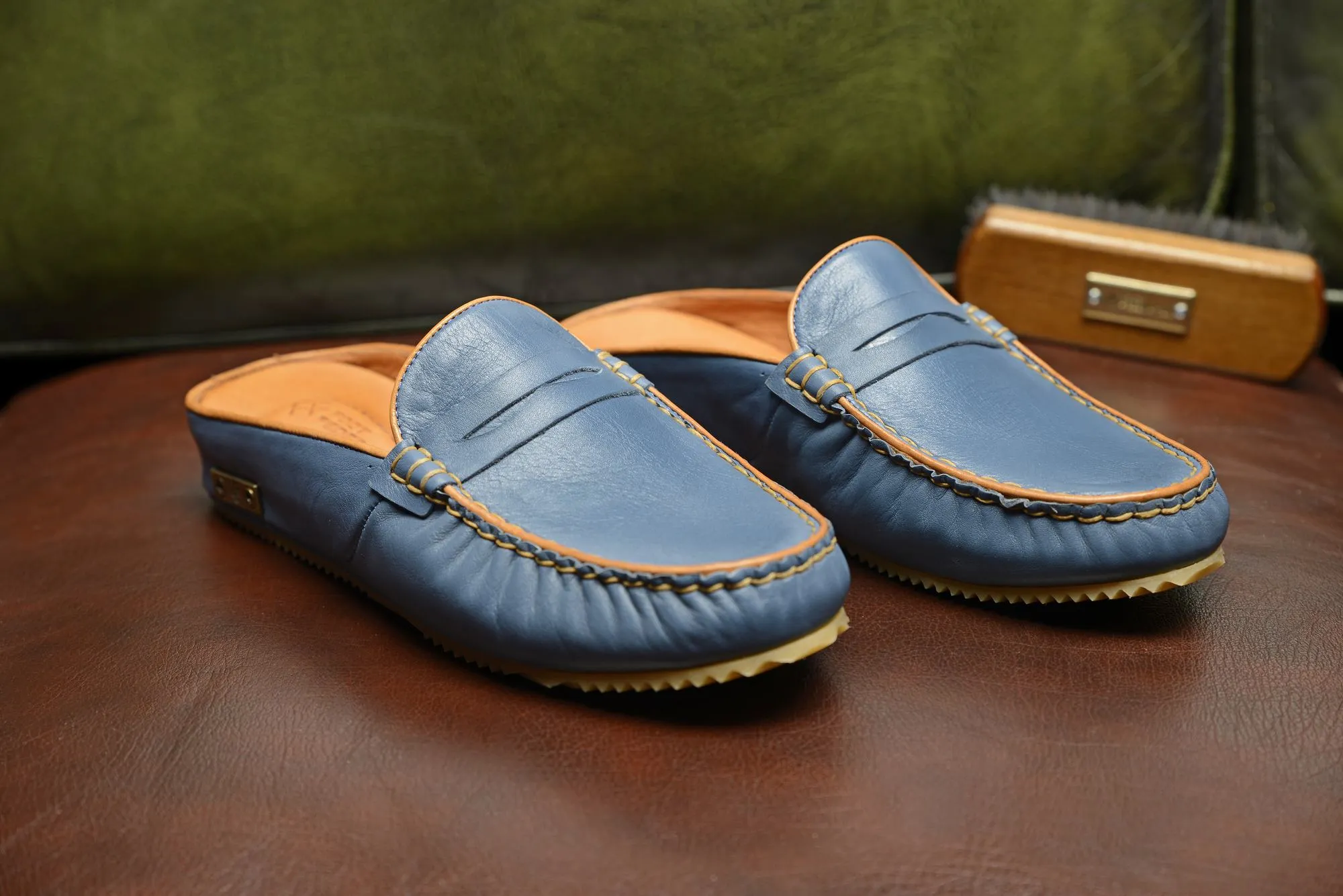 FOOT FEDERATION MOC-TOE MEN'S LEATHER SLIPPER BLUE