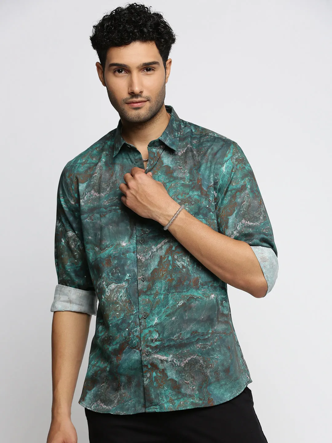 Men Green Spread Collar Abstract Shirt