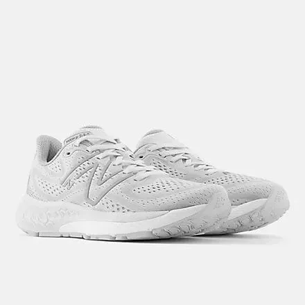 New Balance Women's 880v13 Running Shoes- White