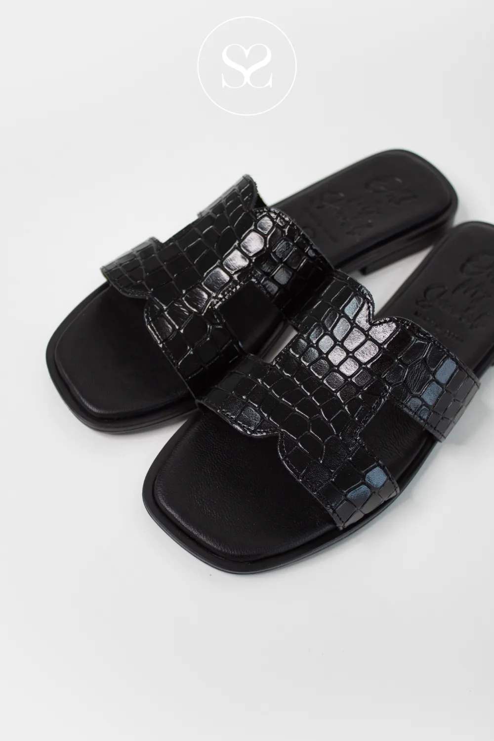 OH MY SANDALS 5580 BLACK LEATHER SLIP-ON SANDALS