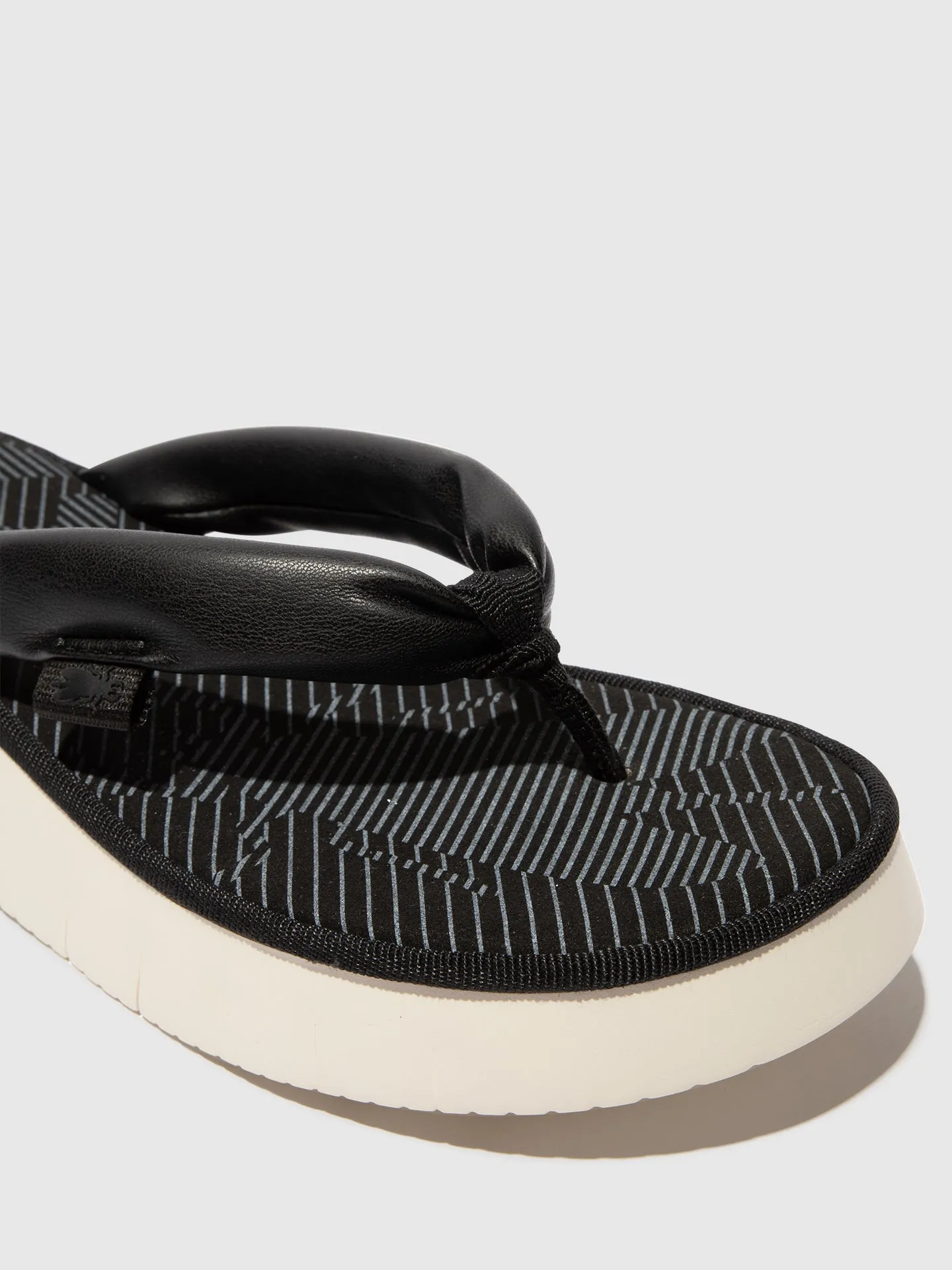 Slip-on Sandals CECH469FLY BLACK