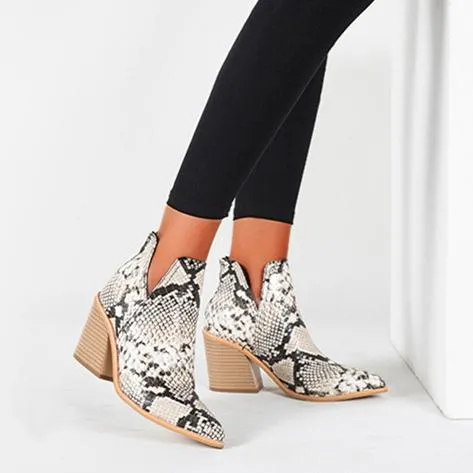 Women fashion pointed toe side v cut back zipper chunky ankle boots